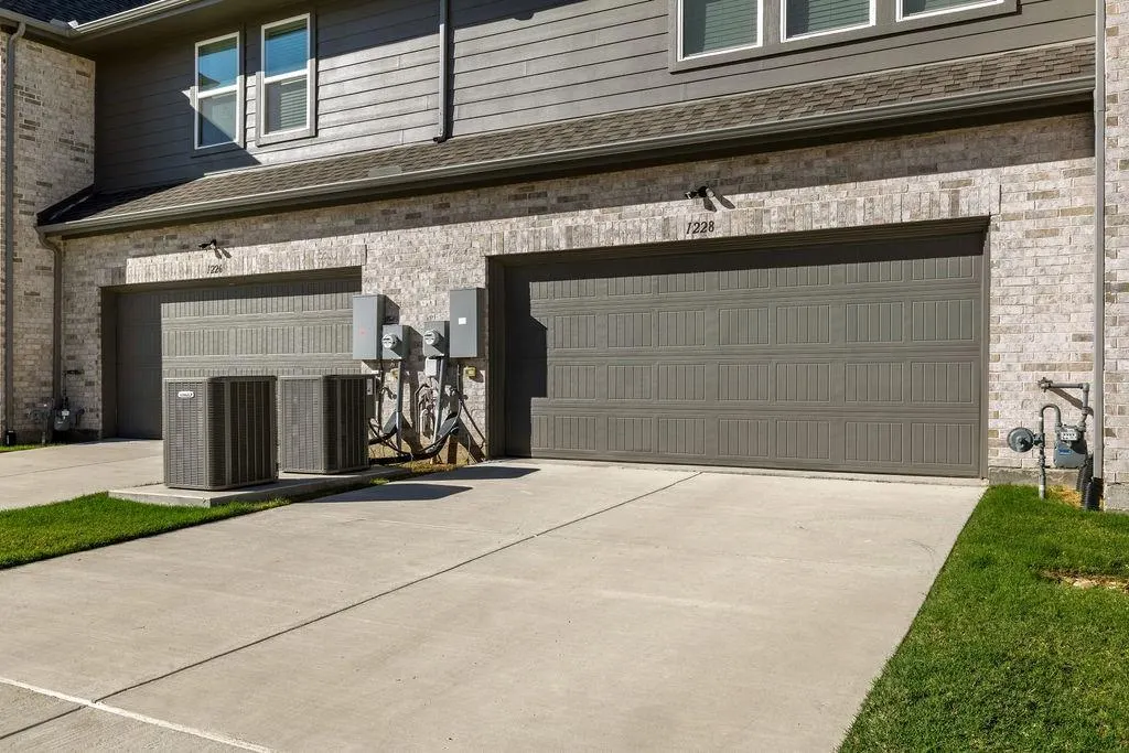 1228 Junction Drive