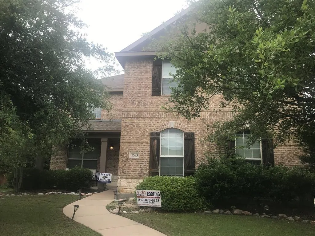 1563 Buckthorne Drive