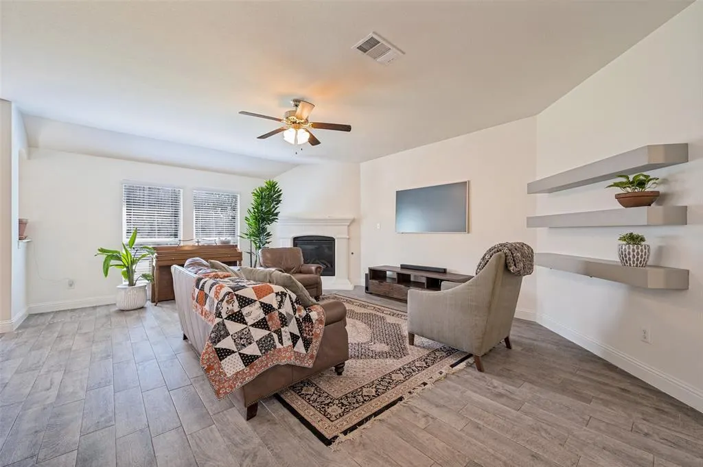 1429 Green Valley Way