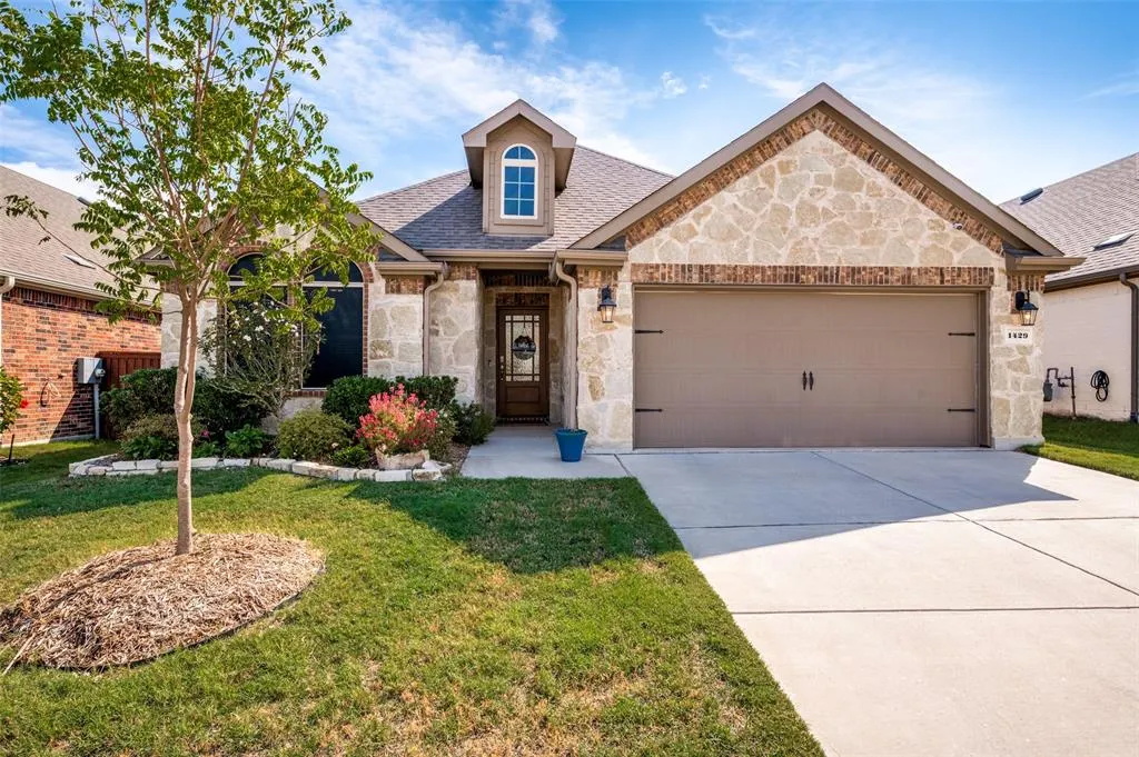 1429 Green Valley Way