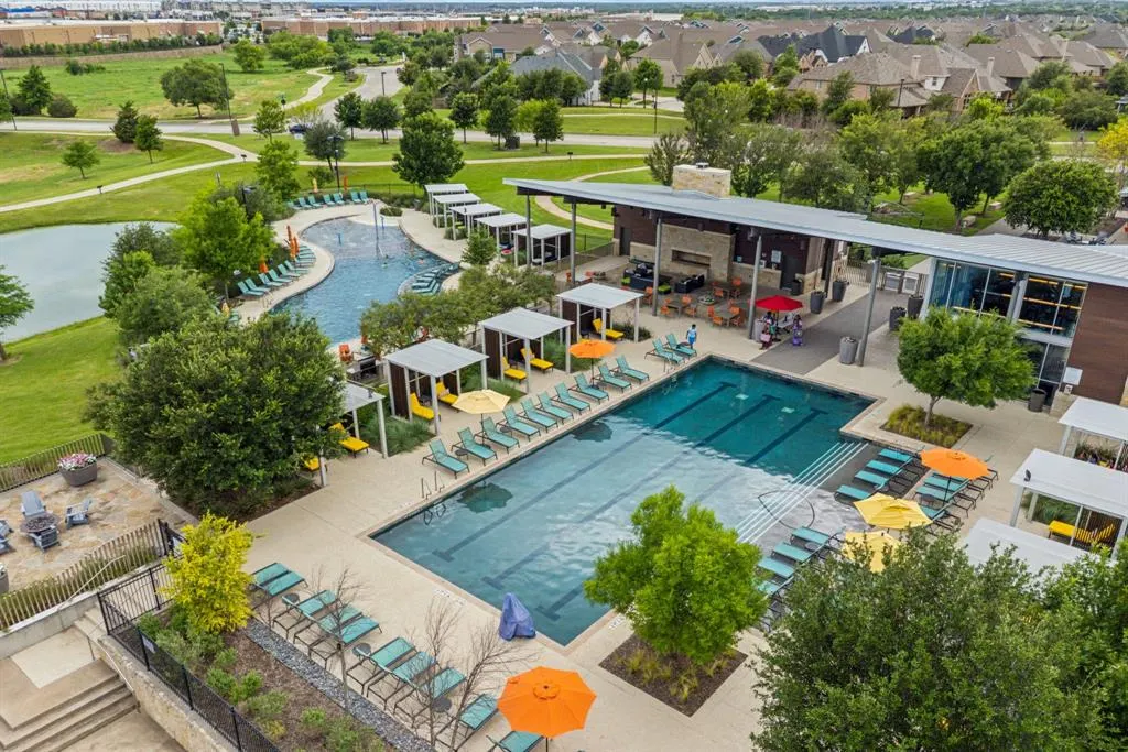 3870 Porter Lane
