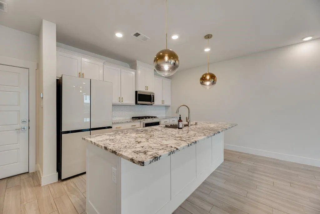 770 Cavitt Court