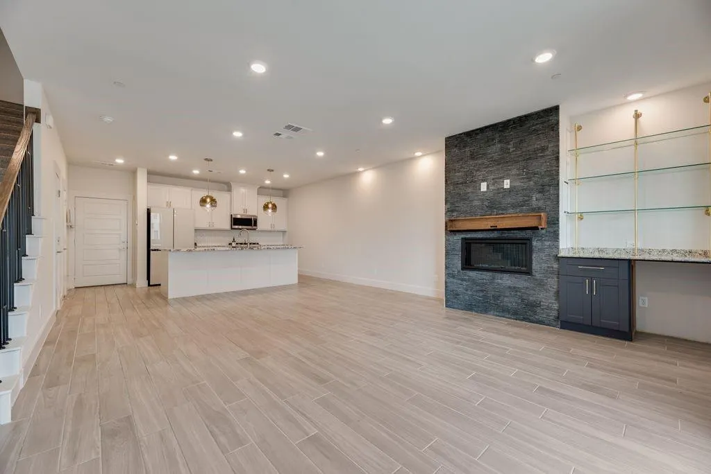 770 Cavitt Court