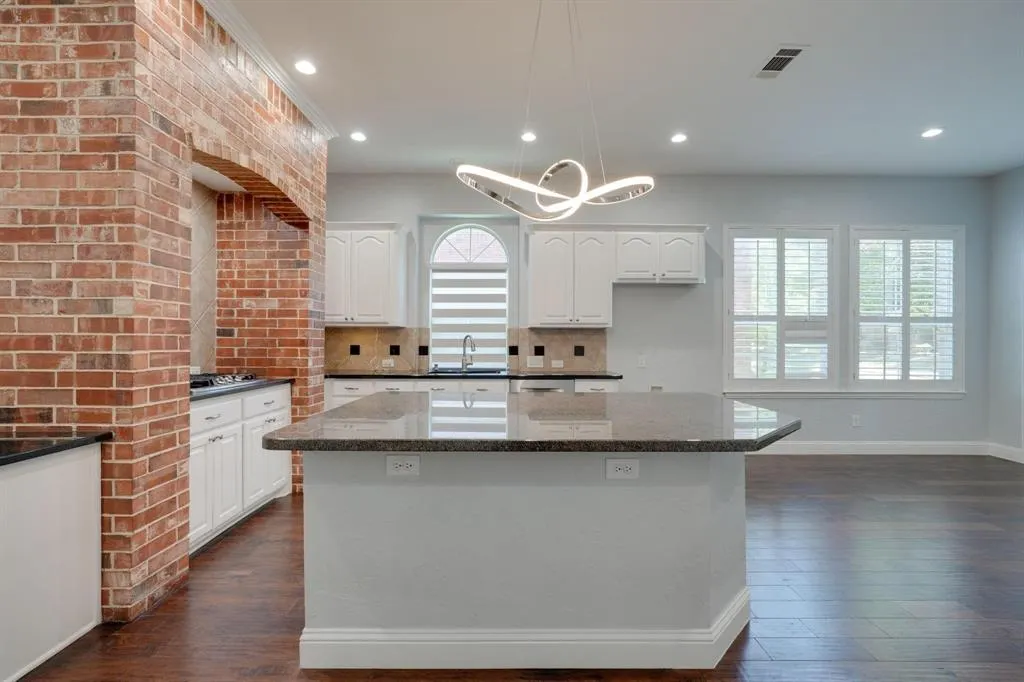 1508 Comanche Drive