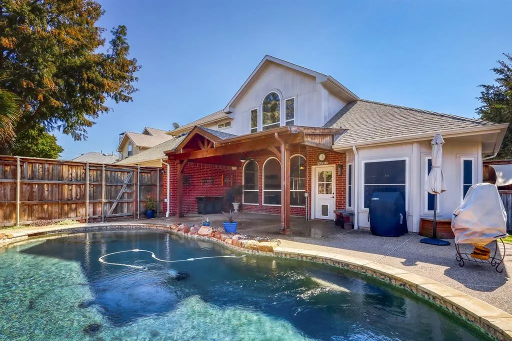 11616 Meridian Drive