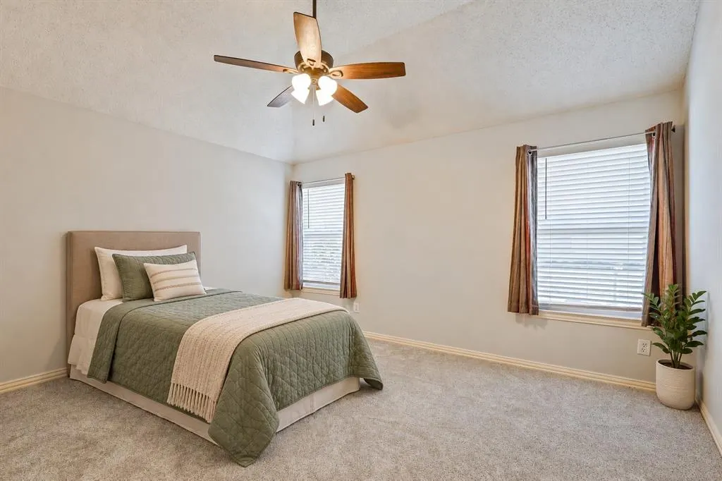 11616 Meridian Drive