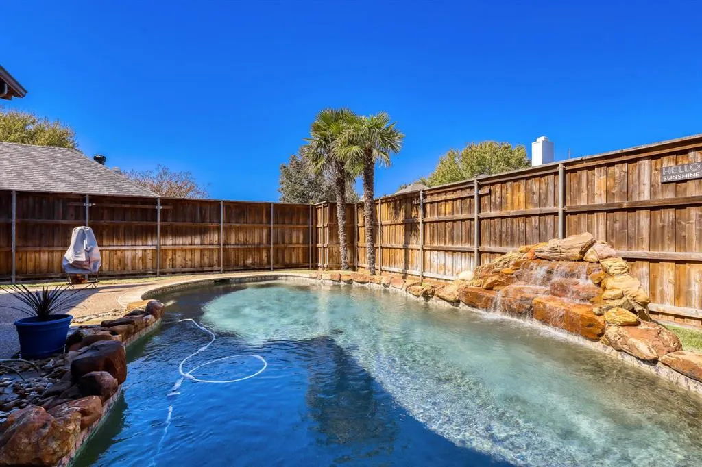 11616 Meridian Drive