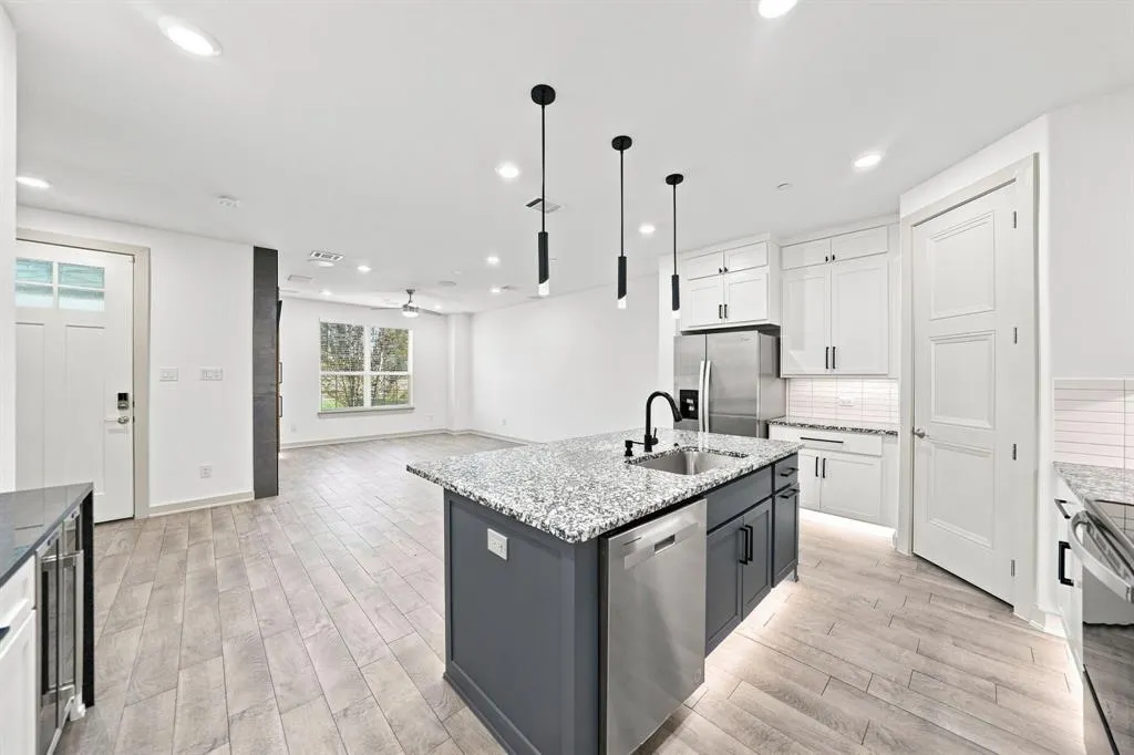 1652 Jessica Drive