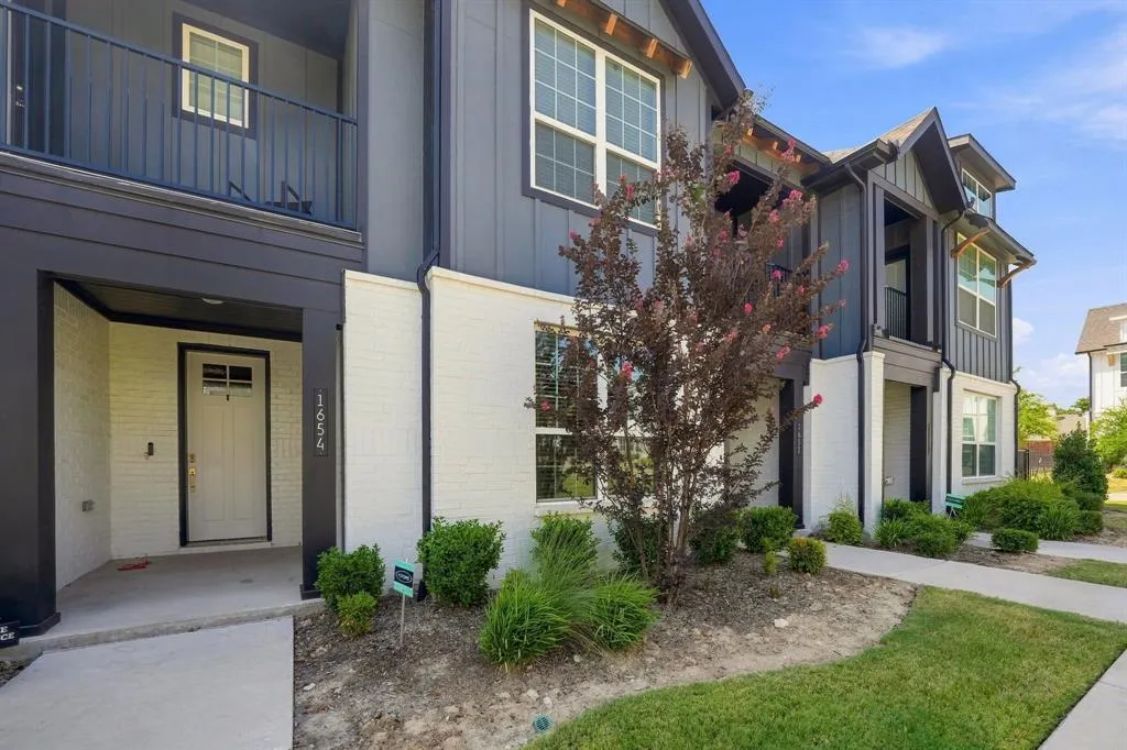 1652 Jessica Drive