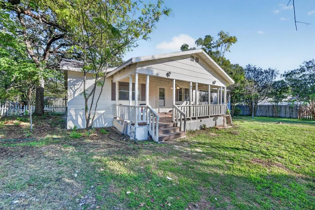 2928 Delaware Trail