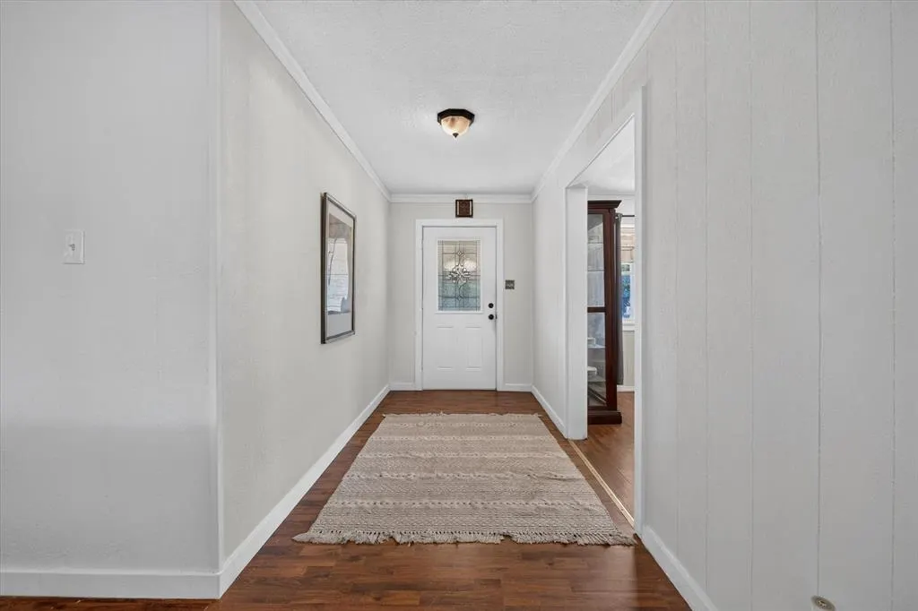 2928 Delaware Trail