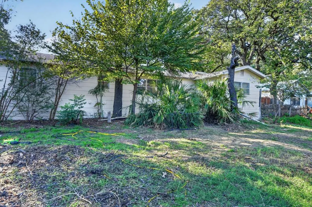 2928 Delaware Trail
