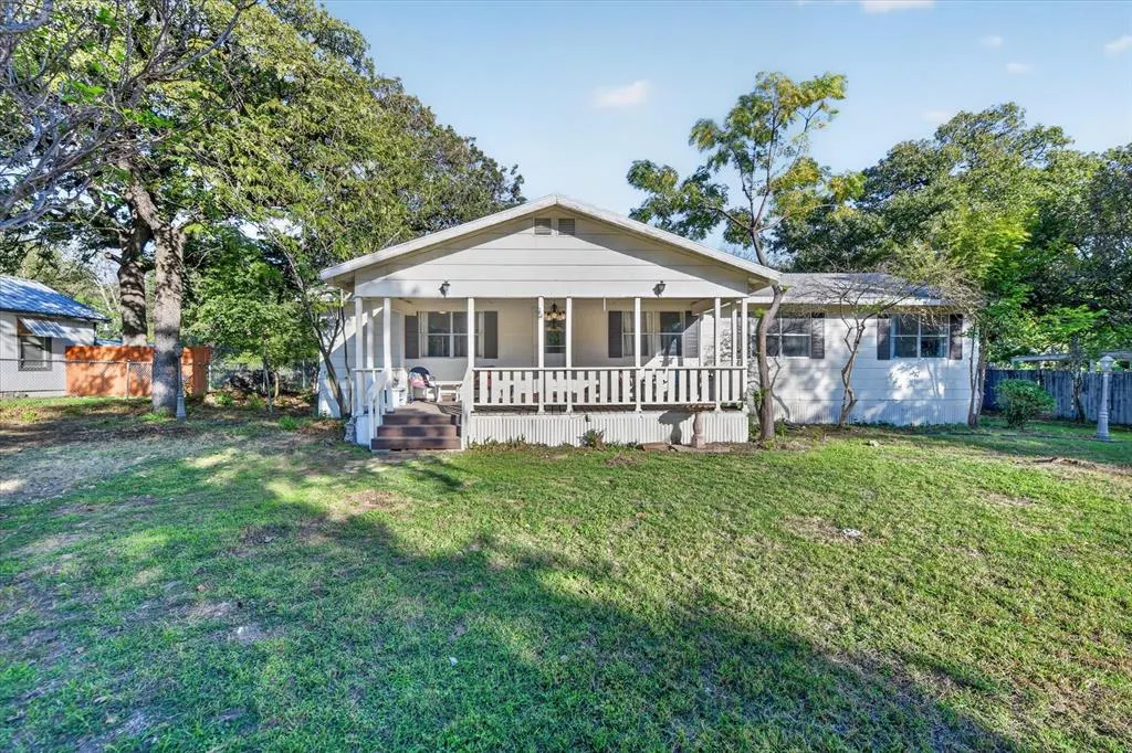 2928 Delaware Trail