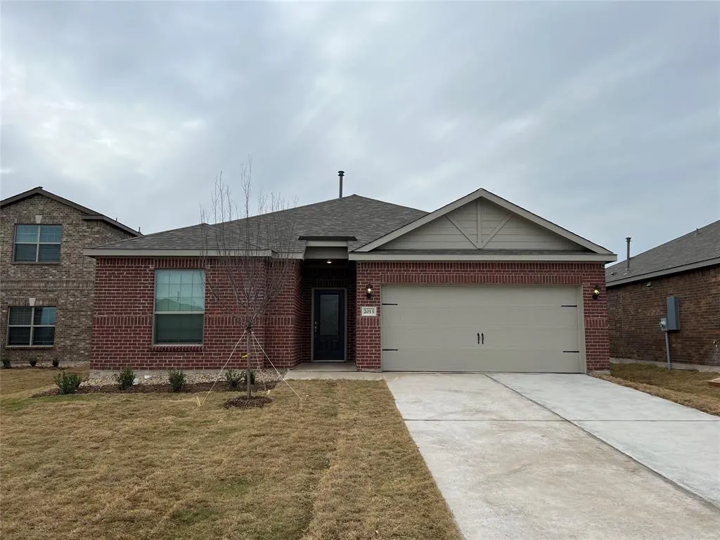 2013 Emma Court