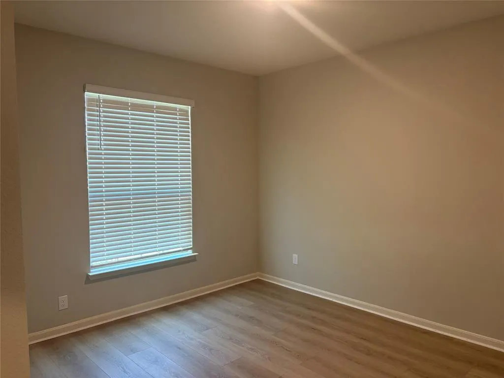 2013 Emma Court