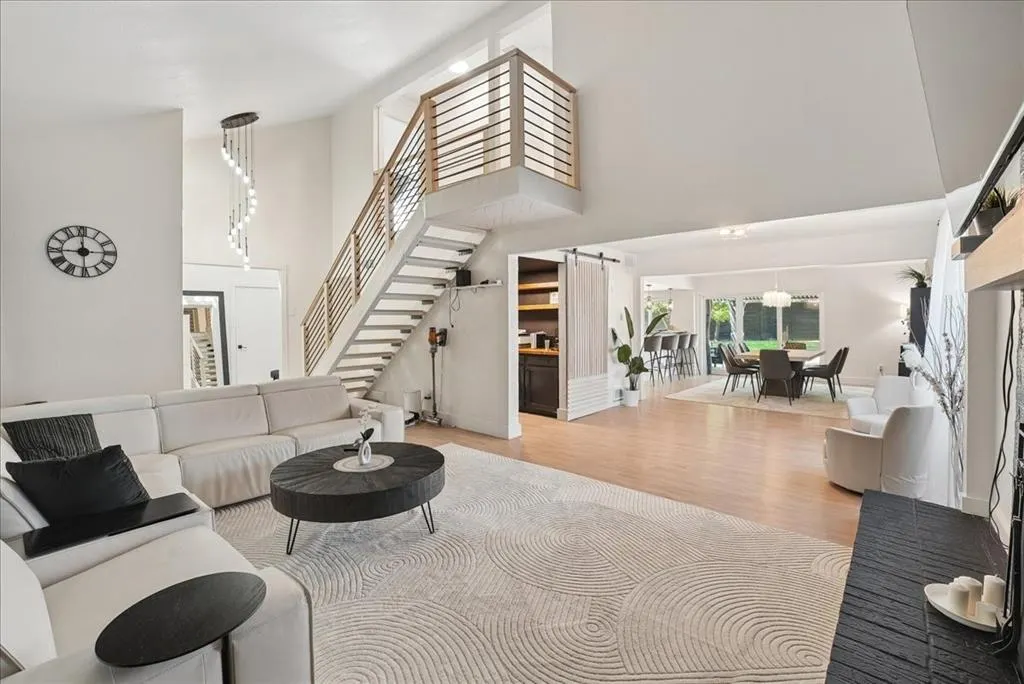1635 Aurora Drive