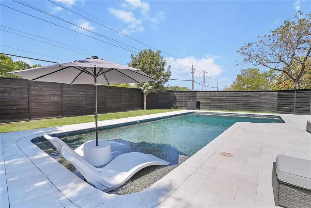 1635 Aurora Drive