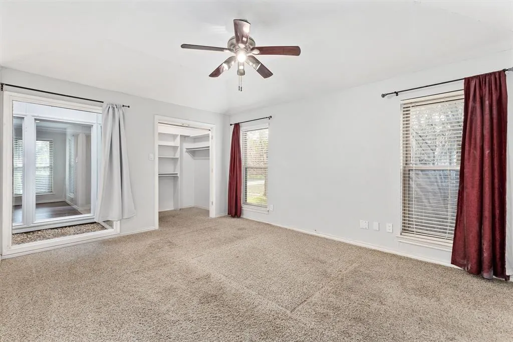 812 Saint Paul Court