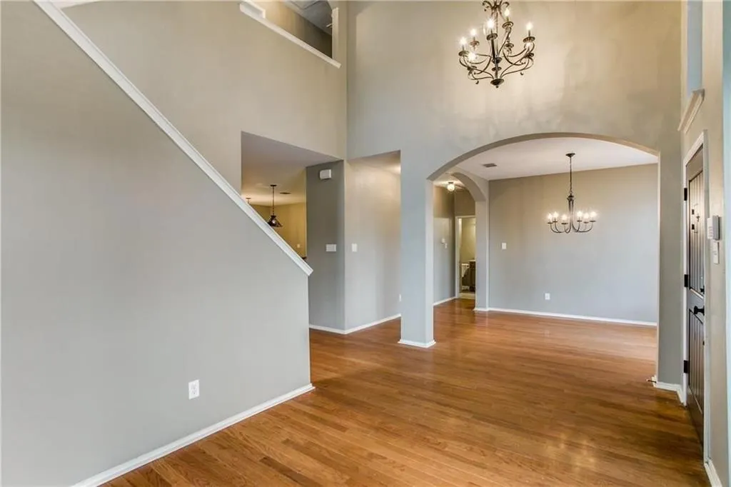 208 N Arbor Ridge Drive