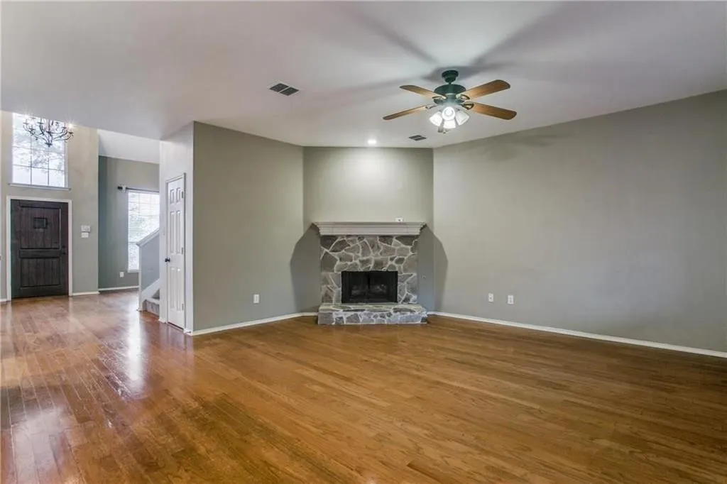 208 N Arbor Ridge Drive