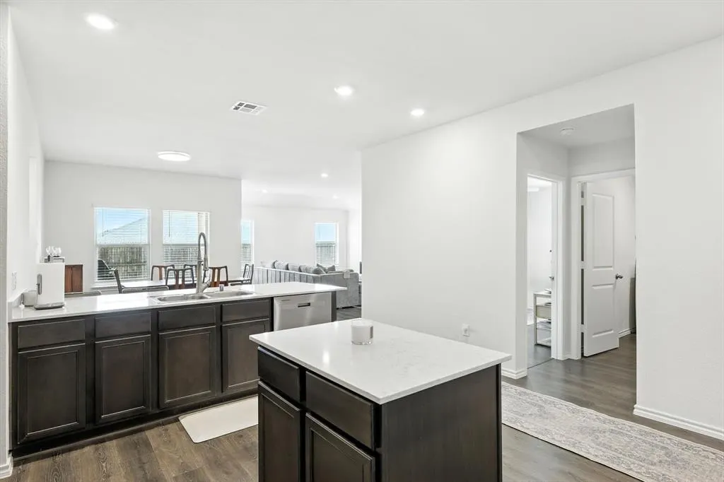 2116 Rosemary Way