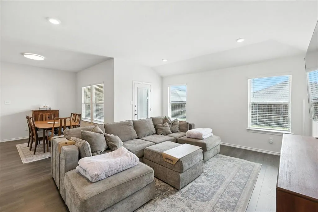 2116 Rosemary Way