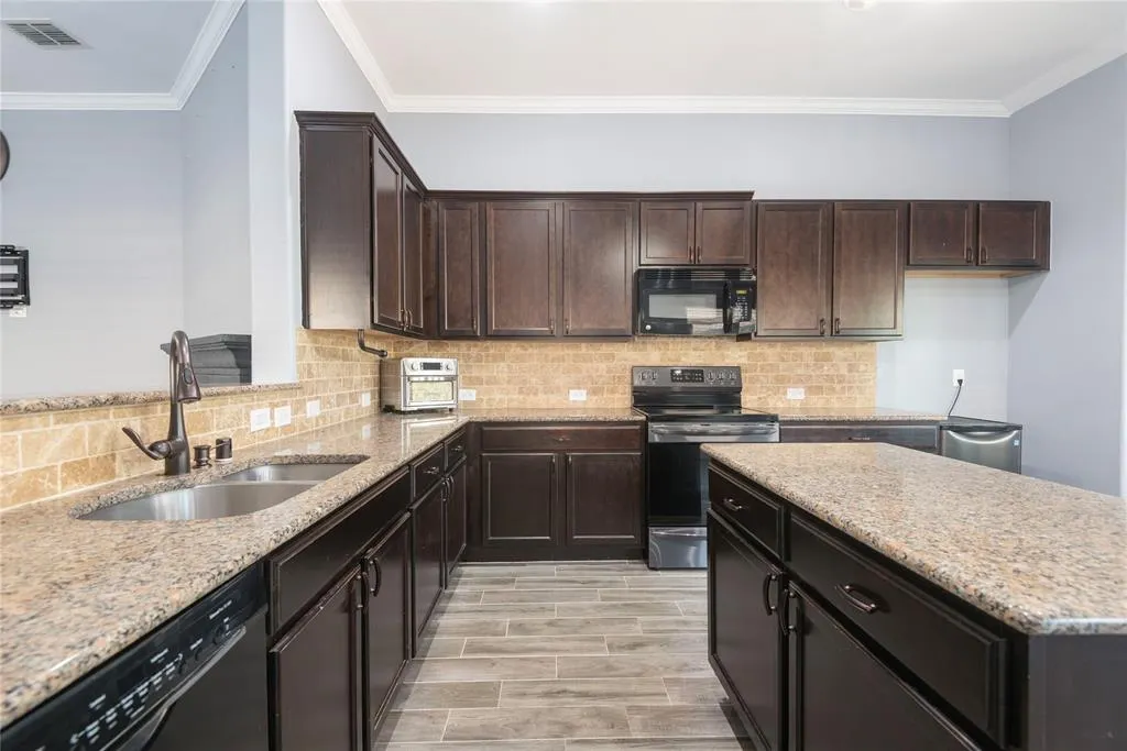8309 Black Hills Trail
