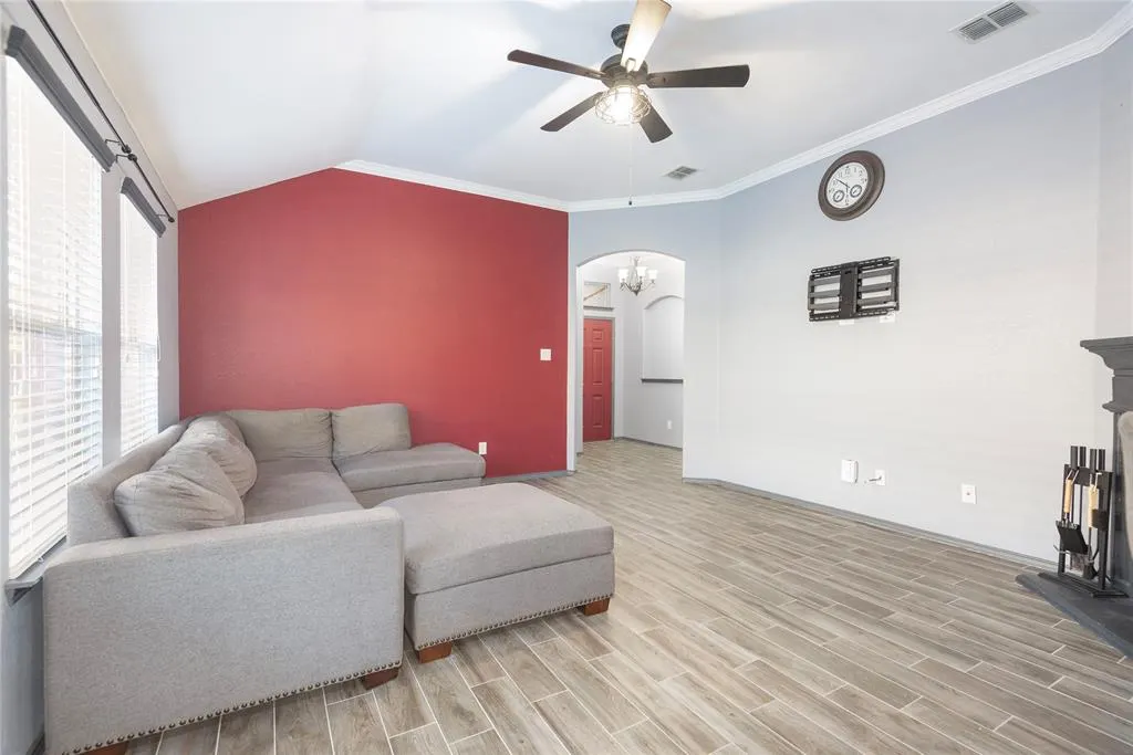 8309 Black Hills Trail