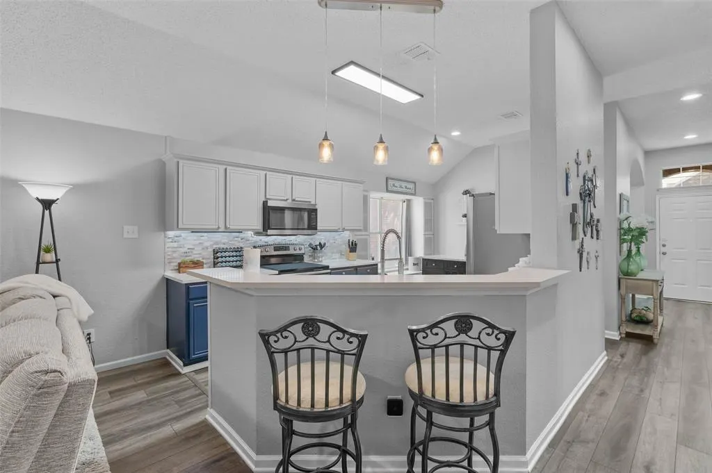 307 Trailwood Drive