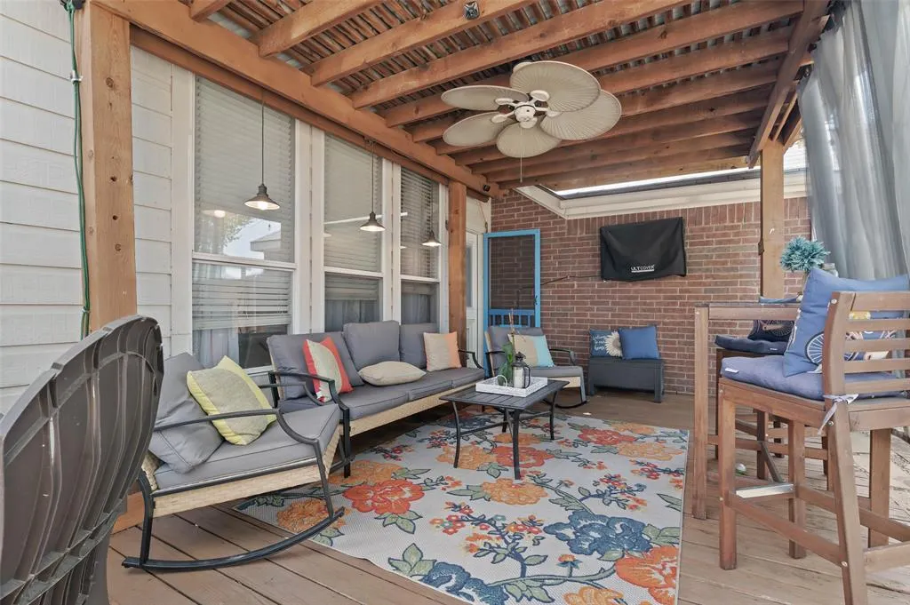 307 Trailwood Drive