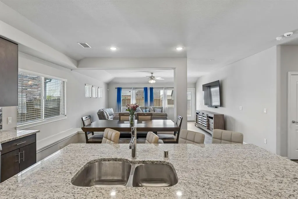 1105 Mapleton Drive