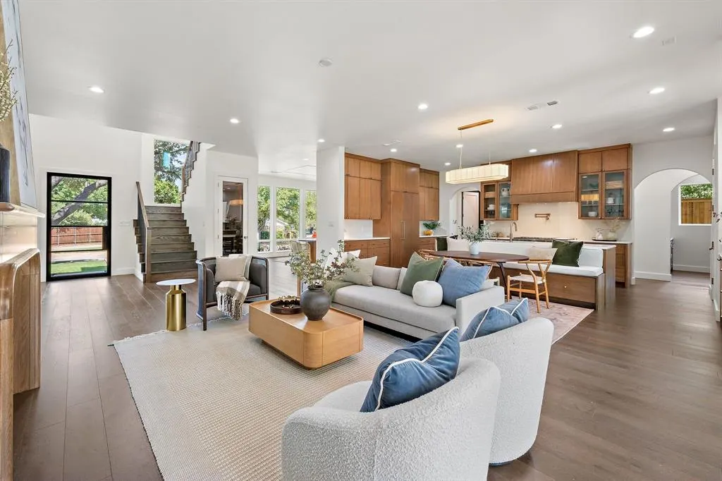 503 Arrowhead Drive