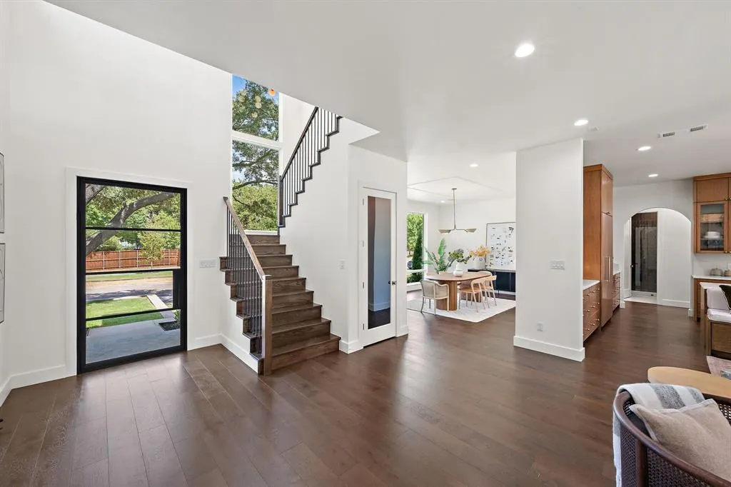 503 Arrowhead Drive