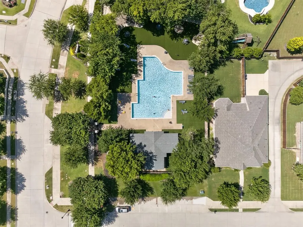 842 Sun Meadow Road