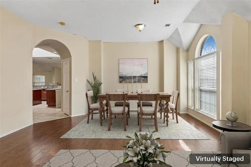728 Lauren Way
