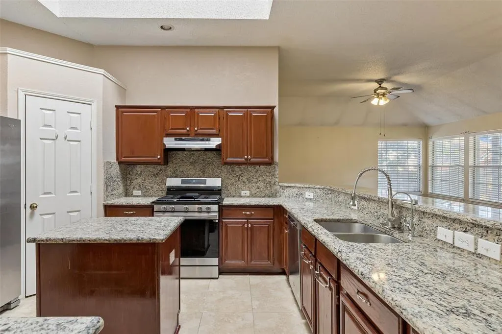 728 Lauren Way