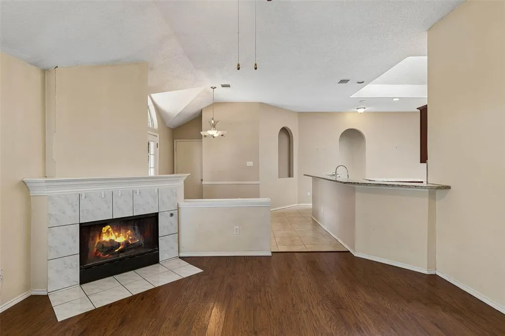 728 Lauren Way