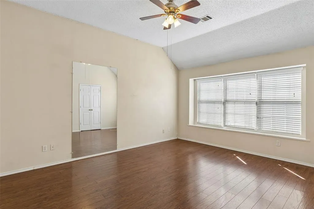 728 Lauren Way