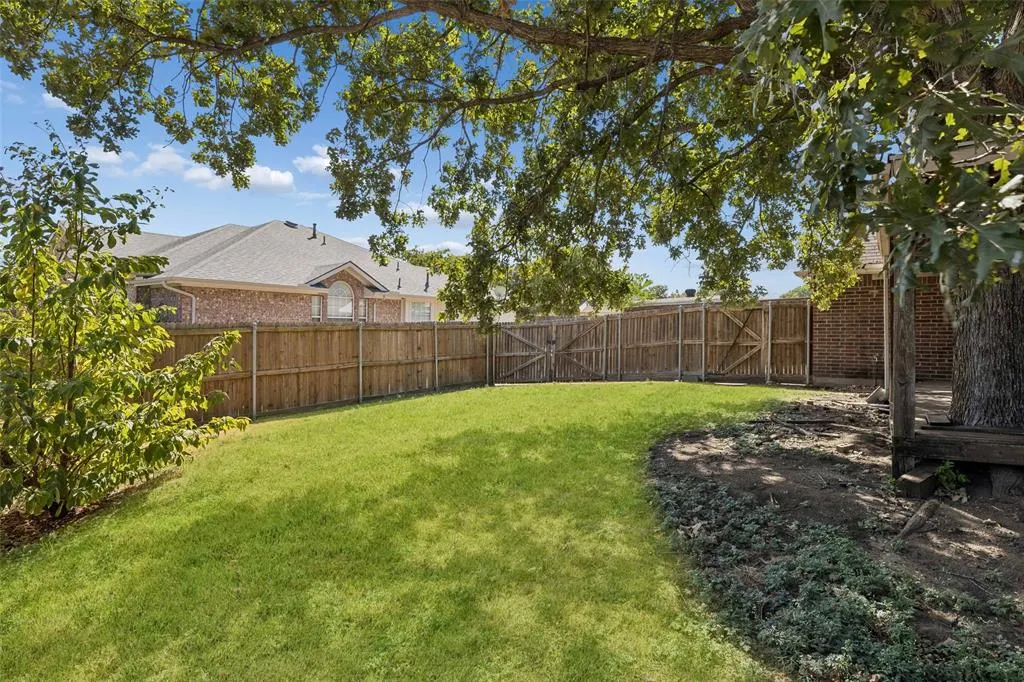 728 Lauren Way