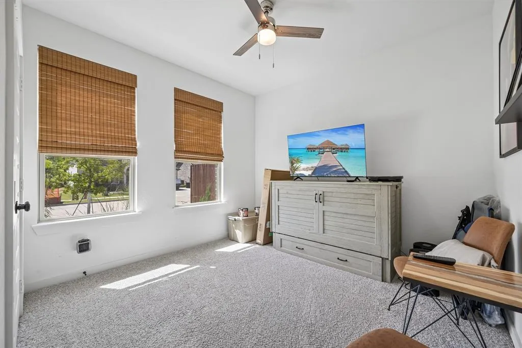 1612 Elle Lane