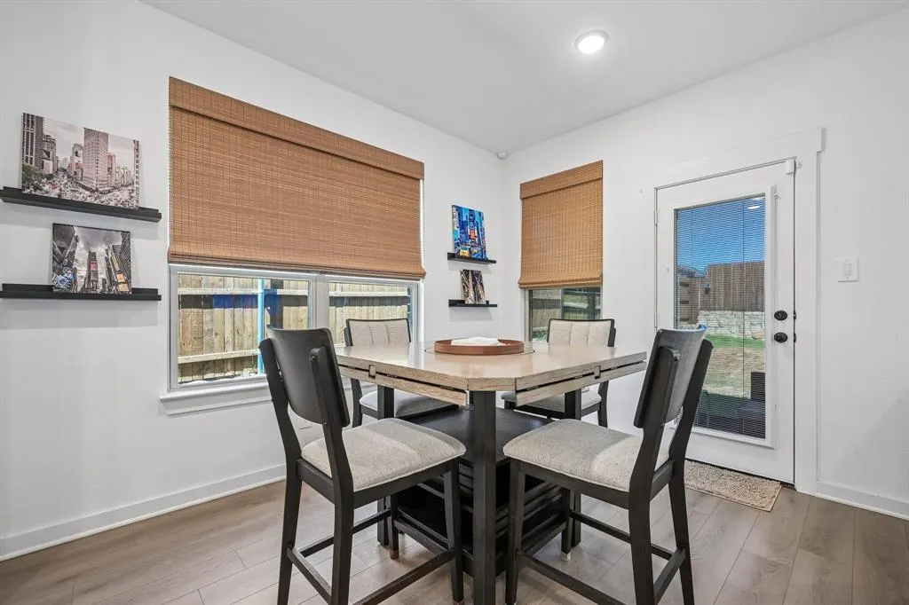 1612 Elle Lane