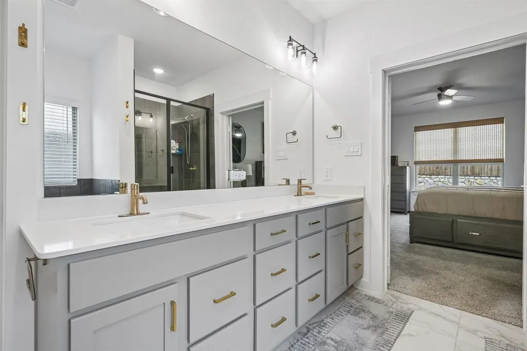 1612 Elle Lane