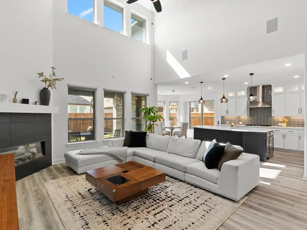 4009 Horsemint Road