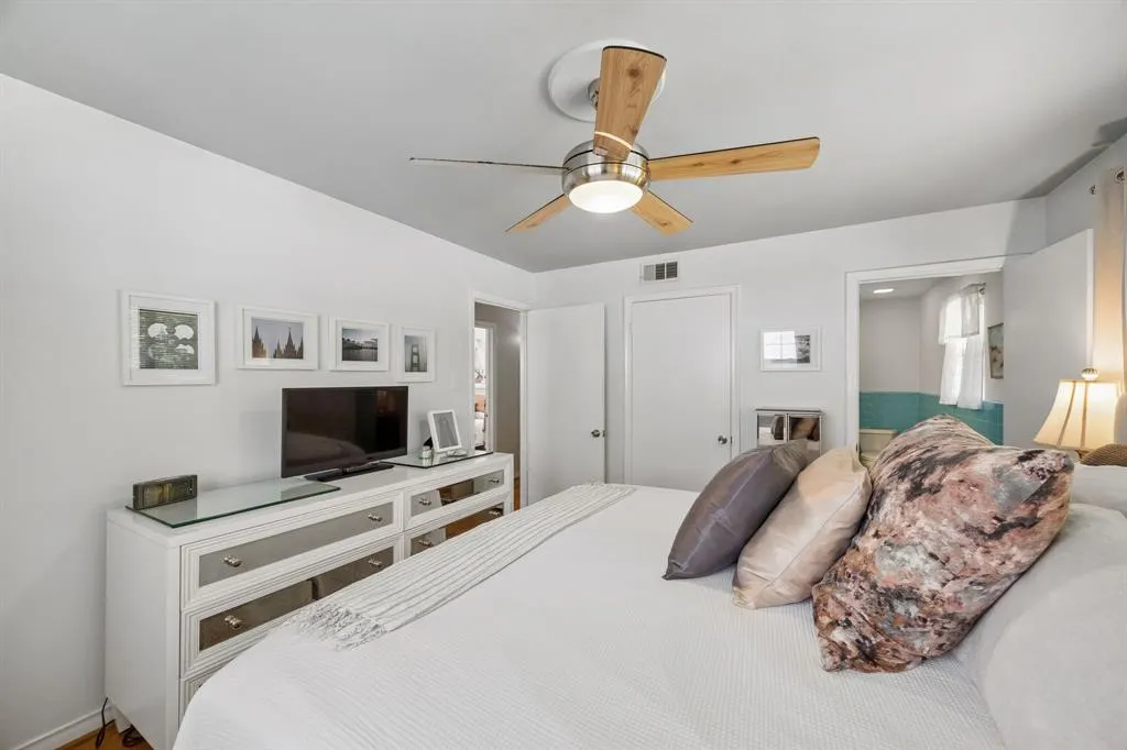 1209 Spruce Drive