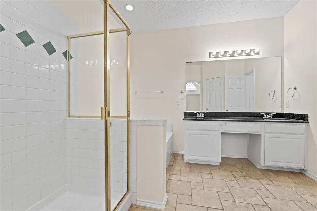 1526 Sugar Bush Trail