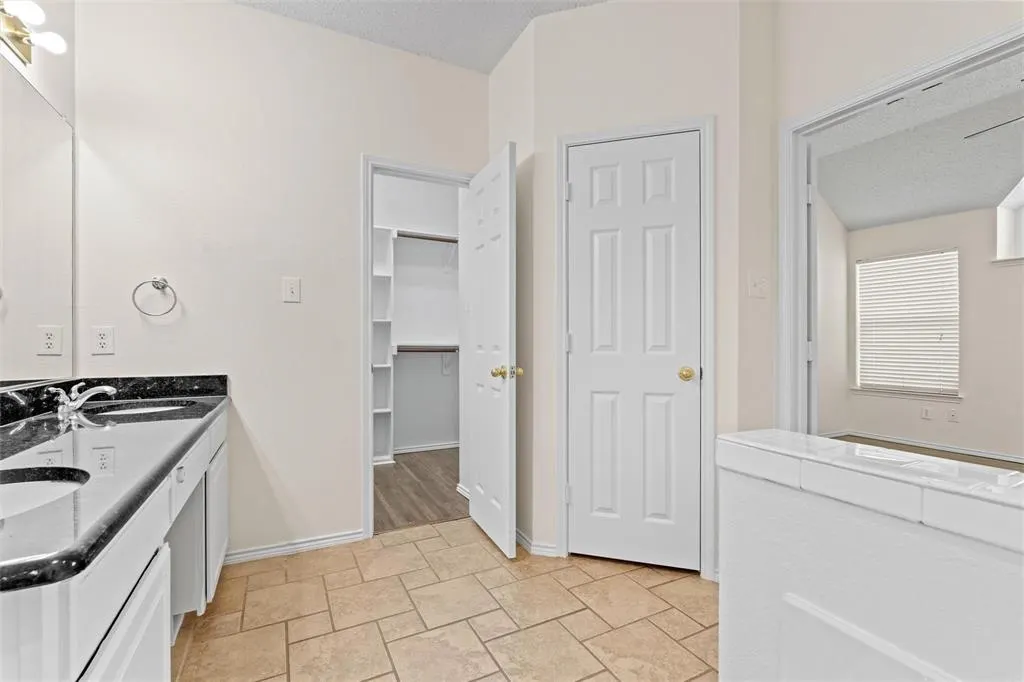 1526 Sugar Bush Trail