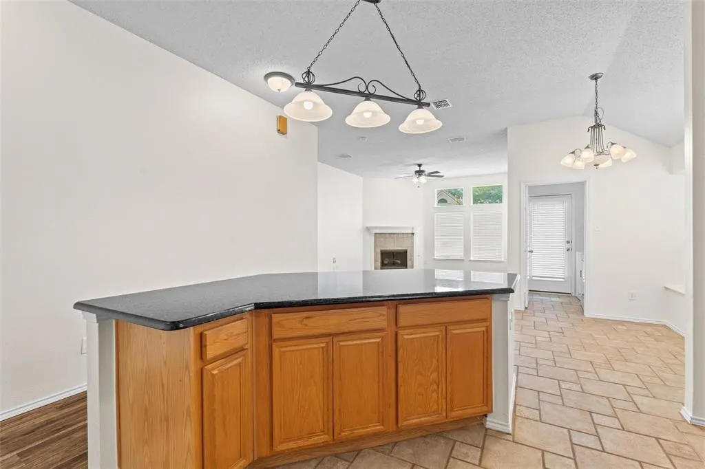 1526 Sugar Bush Trail