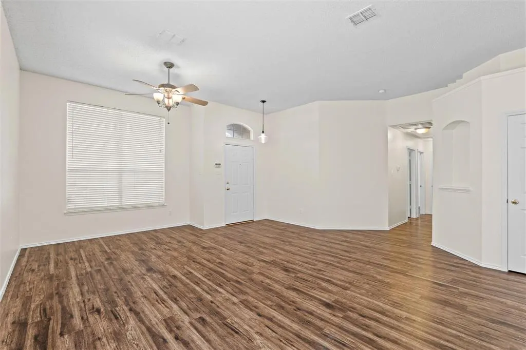 1526 Sugar Bush Trail