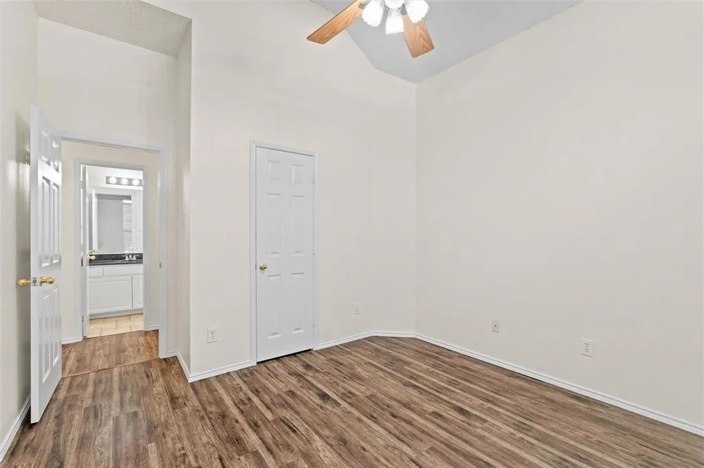 1526 Sugar Bush Trail