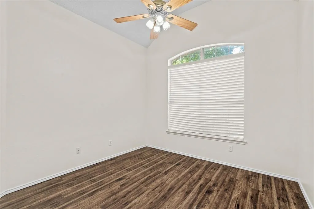 1526 Sugar Bush Trail